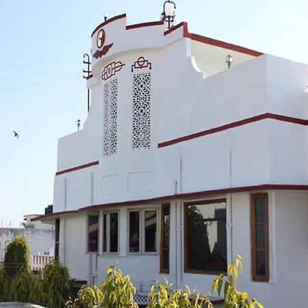 Lakshmi Guest House Dehradun Exterior photo